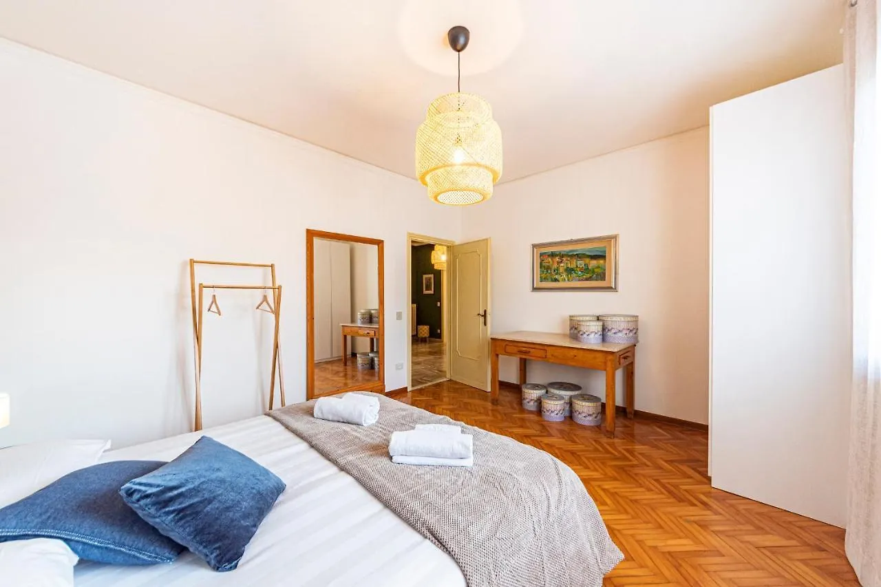Novalesi Vintage Interno 1 Villa Noale Italy
